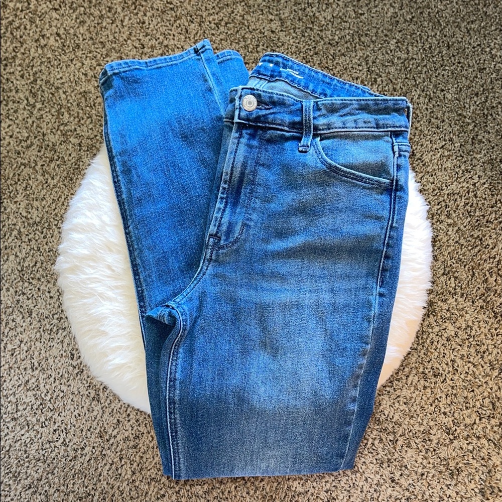 Old Navy Women's Straight Leg Blue Jeans